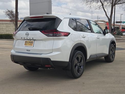 New 2026 Nissan Rogue SV FWD image 3