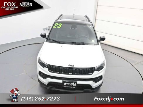 Used 2023 Jeep Compass Latitude w/ Sun and Sound Group AWD/4WD image 25