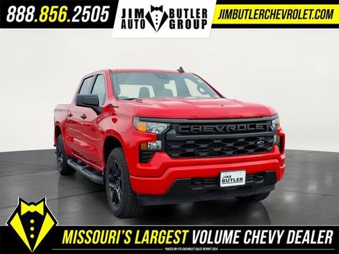Used 2025 Chevrolet Silverado 1500 Custom w/ Turbomax Blackout Package AWD/4WD image 5