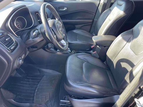 Used 2018 Jeep Compass Limited w/ Navigation Group image 5