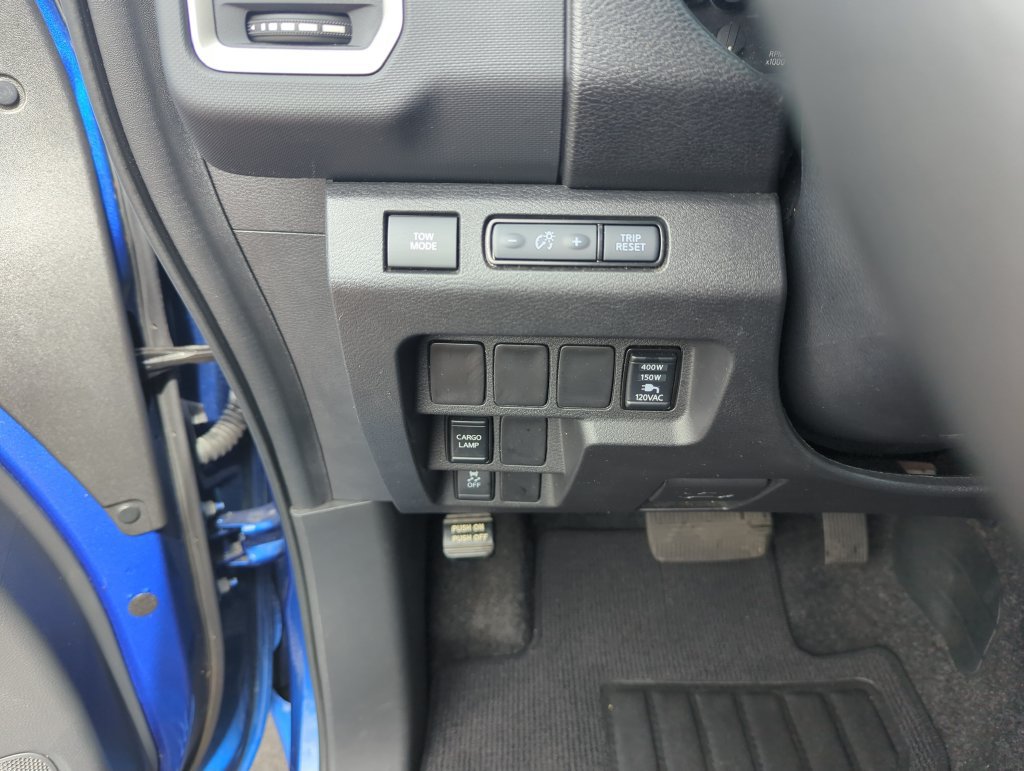 Used 2024 Nissan Frontier SV RWD image 20