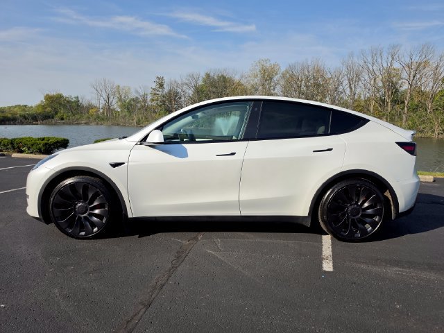 Used 2022 Tesla Model Y Performance AWD/4WD image 14