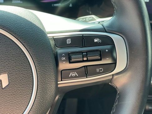 Used 2024 Kia Sportage EX AWD/4WD image 14