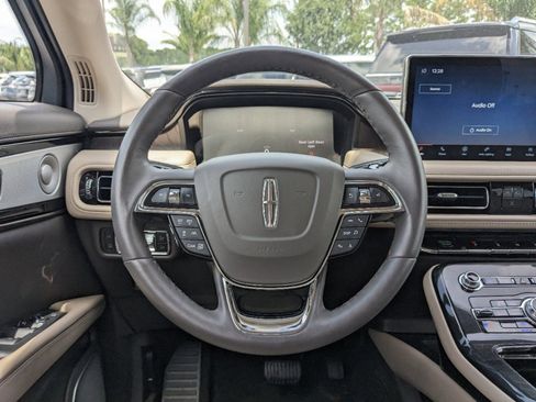 Certified 2023 Lincoln Nautilus Reserve w/ Equipment Group 202A image 18