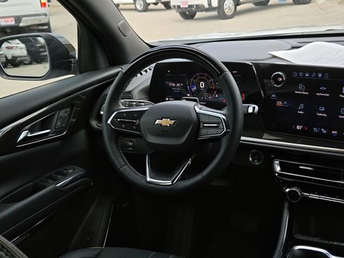 Used 2026 Chevrolet Traverse High Country FWD image 15