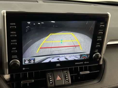 Used 2022 Toyota RAV4 XLE Premium image 23