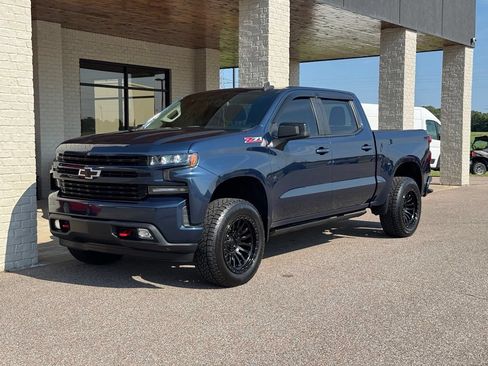 Used 2021 Chevrolet Silverado 1500 RST AWD/4WD image 3