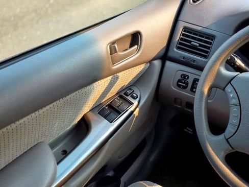 Used 2007 Toyota Sienna LE AWD/4WD image 16
