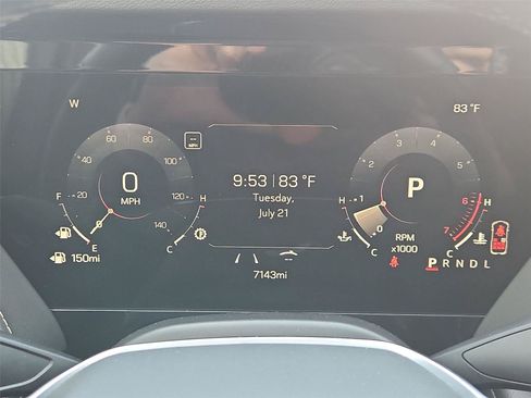 Used 2025 GMC Yukon Elevation RWD image 12