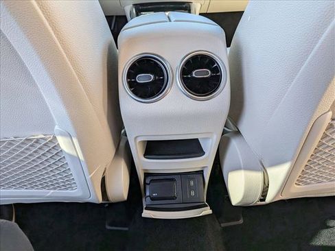 Certified 2025 Mercedes-Benz GLB 250 image 17