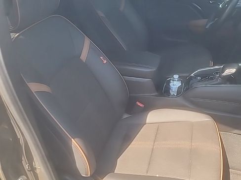 Used 2024 GMC Canyon AT4 AWD/4WD image 15