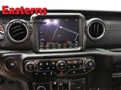 Used 2022 Jeep Wrangler Unlimited Sahara w/ Cold Weather Group AWD/4WD image 12