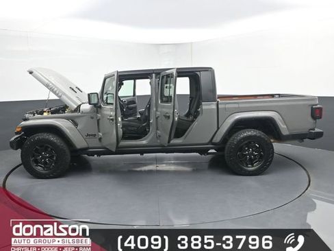 Used 2022 Jeep Gladiator Sport AWD/4WD image 23