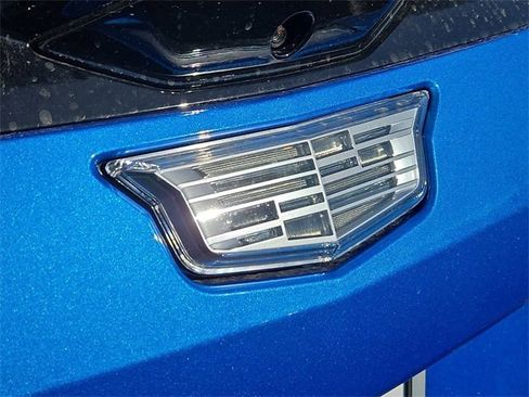 New 2026 Cadillac Optiq Luxury 1 image 8