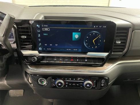 Used 2023 Chevrolet Silverado 1500 LT image 16