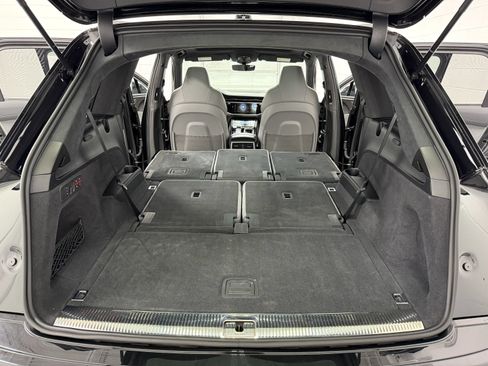 Used 2023 Audi SQ7 Prestige w/ Sport Package AWD/4WD image 46