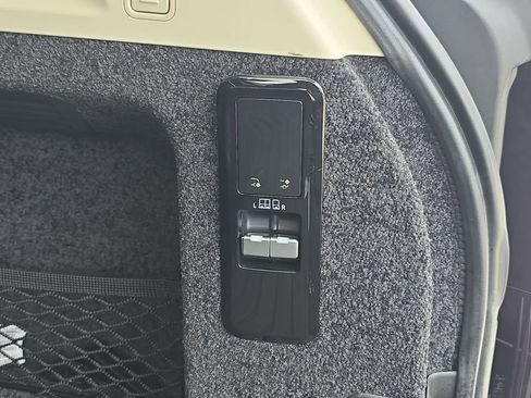 Certified 2023 Land Rover Range Rover SE AWD/4WD image 14