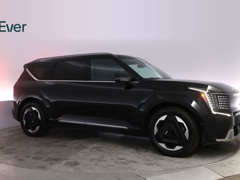 Used 2024 Kia EV9 Land AWD/4WD image 14