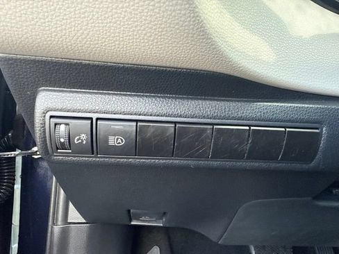 Used 2023 Toyota Corolla LE w/ LE Premium Package FWD image 18