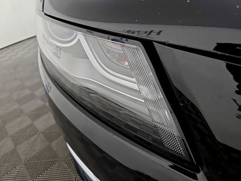 Certified 2019 Lincoln MKC Reserve w/ MKC Climate Package image 9