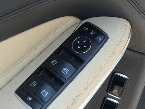 Used 2017 Mercedes-Benz GLS 550 4MATIC image 11