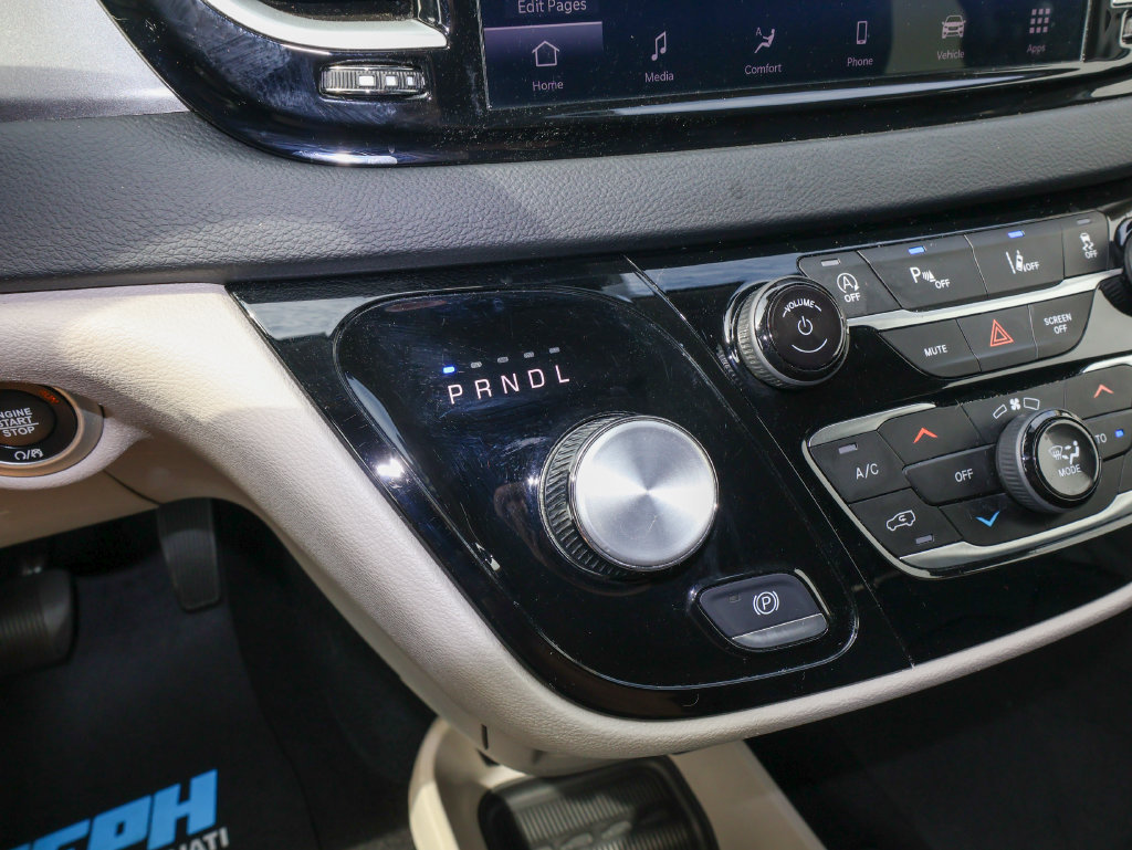 Used 2024 Chrysler Pacifica Touring-L FWD image 27