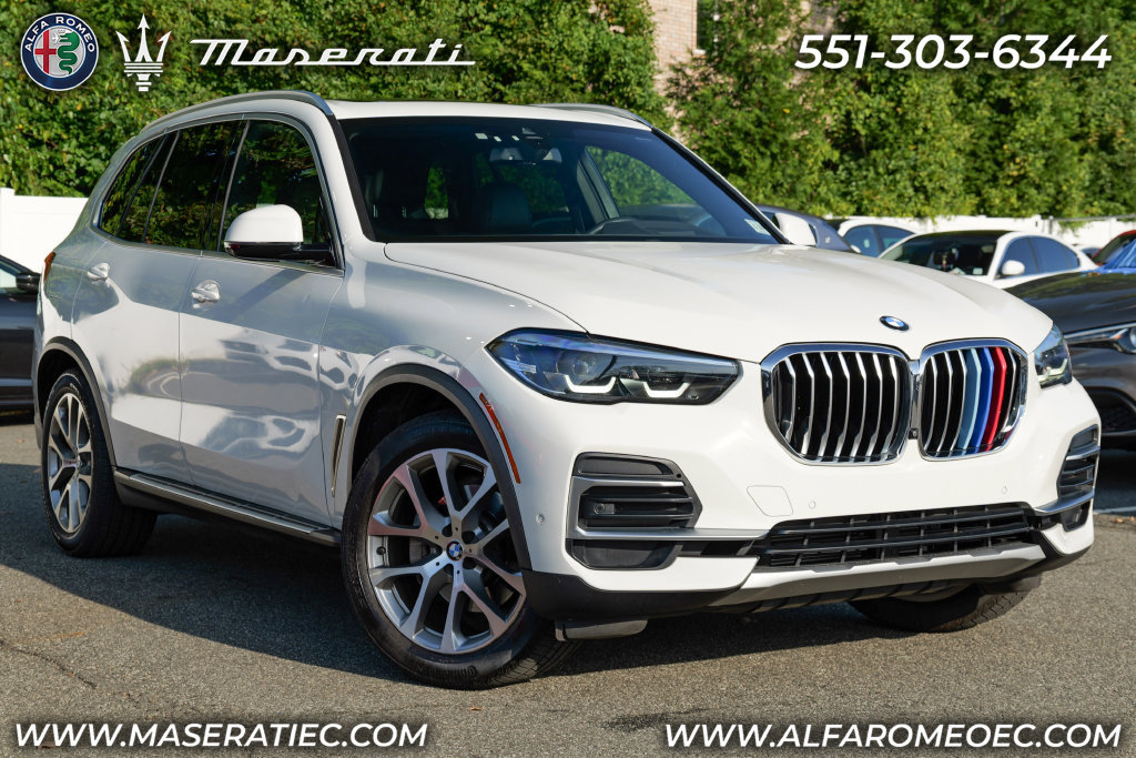 Used 2023 BMW X5 xDrive40i AWD/4WD image 1