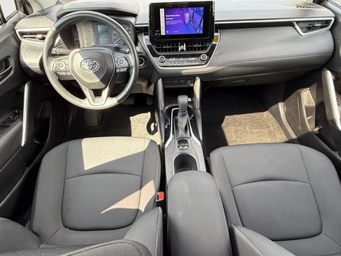 Certified 2023 Toyota Corolla Cross LE w/ Moonroof Package AWD/4WD image 16