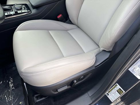 Used 2024 MAZDA CX-30 AWD 2.5 S w/ Preferred Package image 19