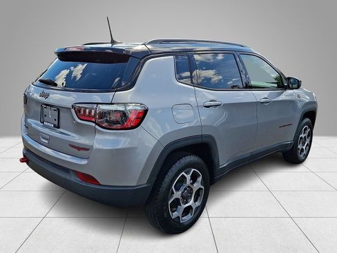 Used 2022 Jeep Compass Trailhawk AWD/4WD image 5