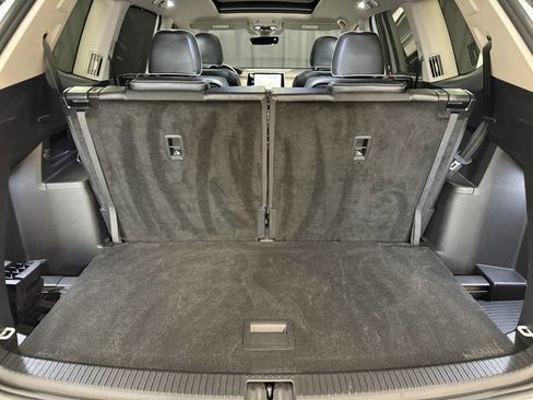 Used 2024 Volkswagen Atlas SEL Premium R-Line image 33