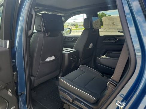 New 2026 GMC Yukon Elevation w/ Elevation Premium Package AWD/4WD image 14