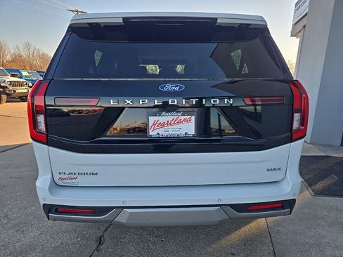 Used 2025 Ford Expedition Max Platinum image 9