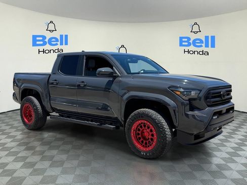 Used 2024 Toyota Tacoma SR5 AWD/4WD image 6