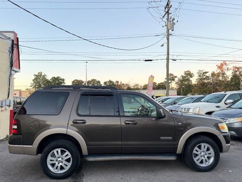 Used 2008 Ford Explorer Eddie Bauer image 7