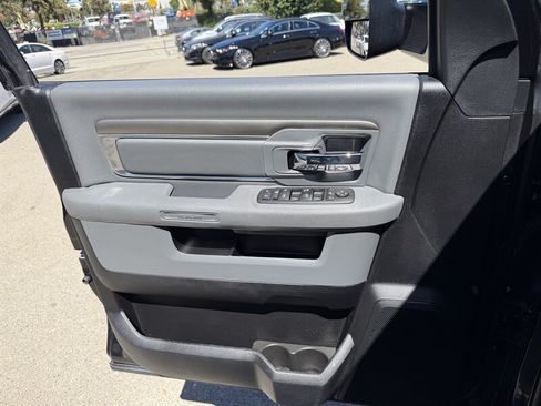 Used 2017 RAM 2500 Big Horn AWD/4WD image 25