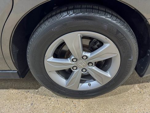Used 2018 Honda Odyssey EX-L image 12