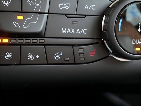 Used 2024 Ford Bronco Sport Badlands w/ Premium Package image 32