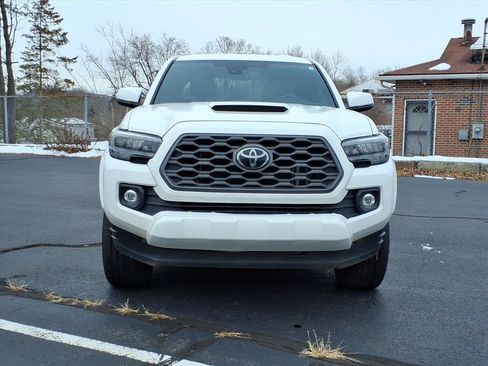 Used 2021 Toyota Tacoma TRD Sport image 8