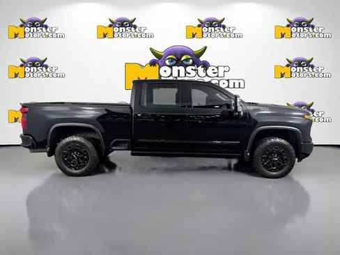 Used 2024 Chevrolet Silverado 3500 High Country w/ Technology Package image 4