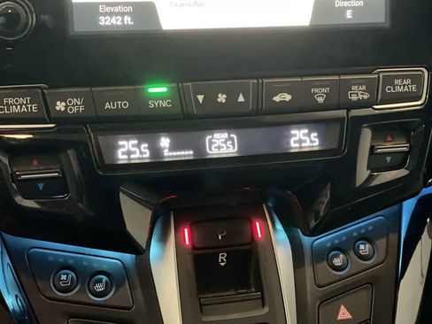 Used 2019 Honda Odyssey Touring image 19