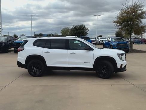 New 2026 GMC Acadia Elevation w/ Black Edition FWD image 9
