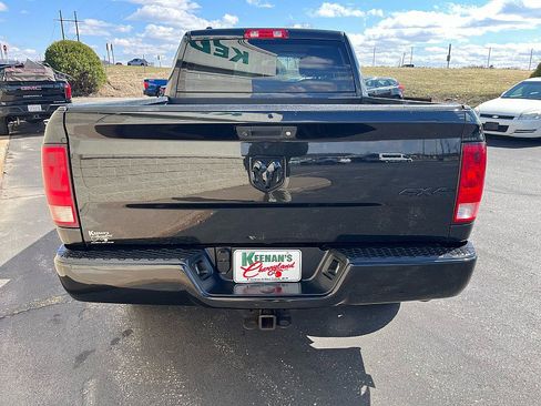 Used 2018 RAM 1500 Express w/ Express Value Package AWD/4WD image 7
