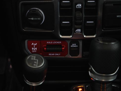 Used 2020 Jeep Gladiator Mojave AWD/4WD image 20