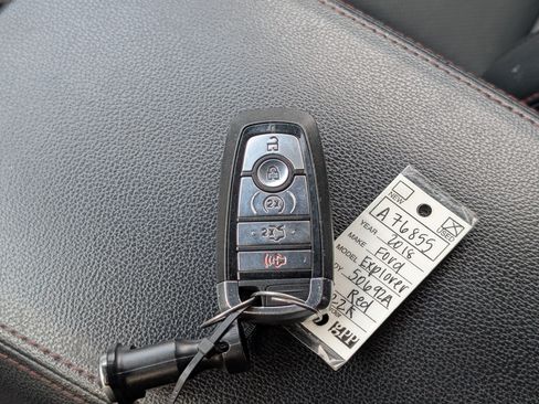 Used 2018 Ford Explorer Sport w/ Equipment Group 401A AWD/4WD image 41