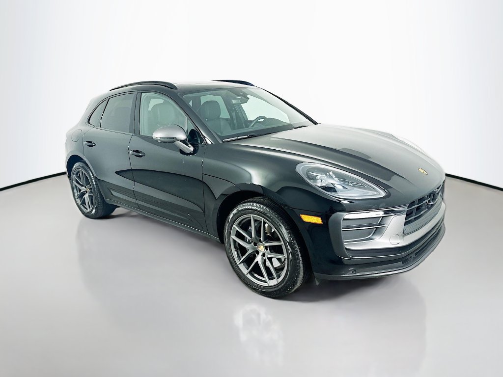 Certified 2026 Porsche Macan Turbo AWD/4WD image 7