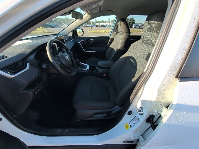 Certified 2025 Toyota RAV4 LE FWD image 10