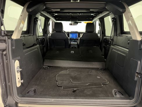 Used 2025 Ford Bronco Outer Banks image 26