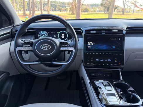 Used 2023 Hyundai Tucson SEL image 3