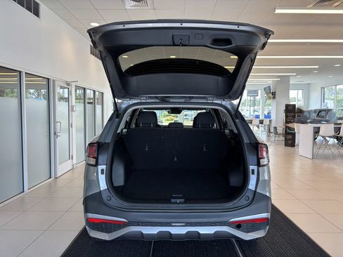 Used 2024 Kia Sportage LX AWD/4WD image 9